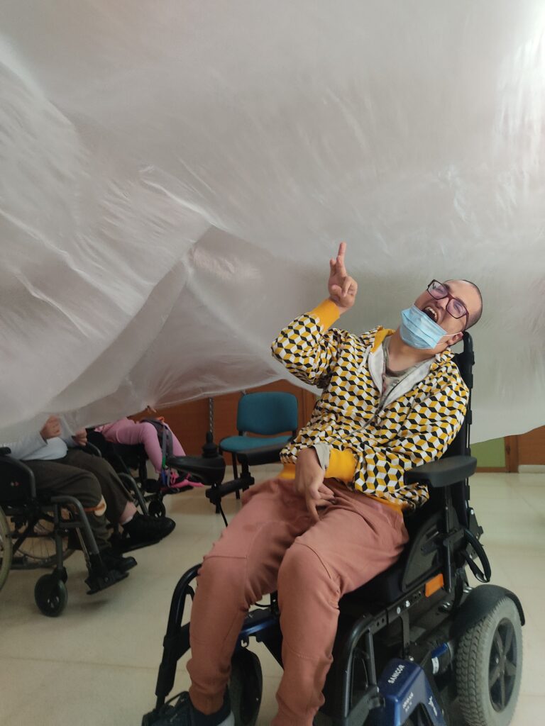 Adnam disfrutando de un ejercicio. 